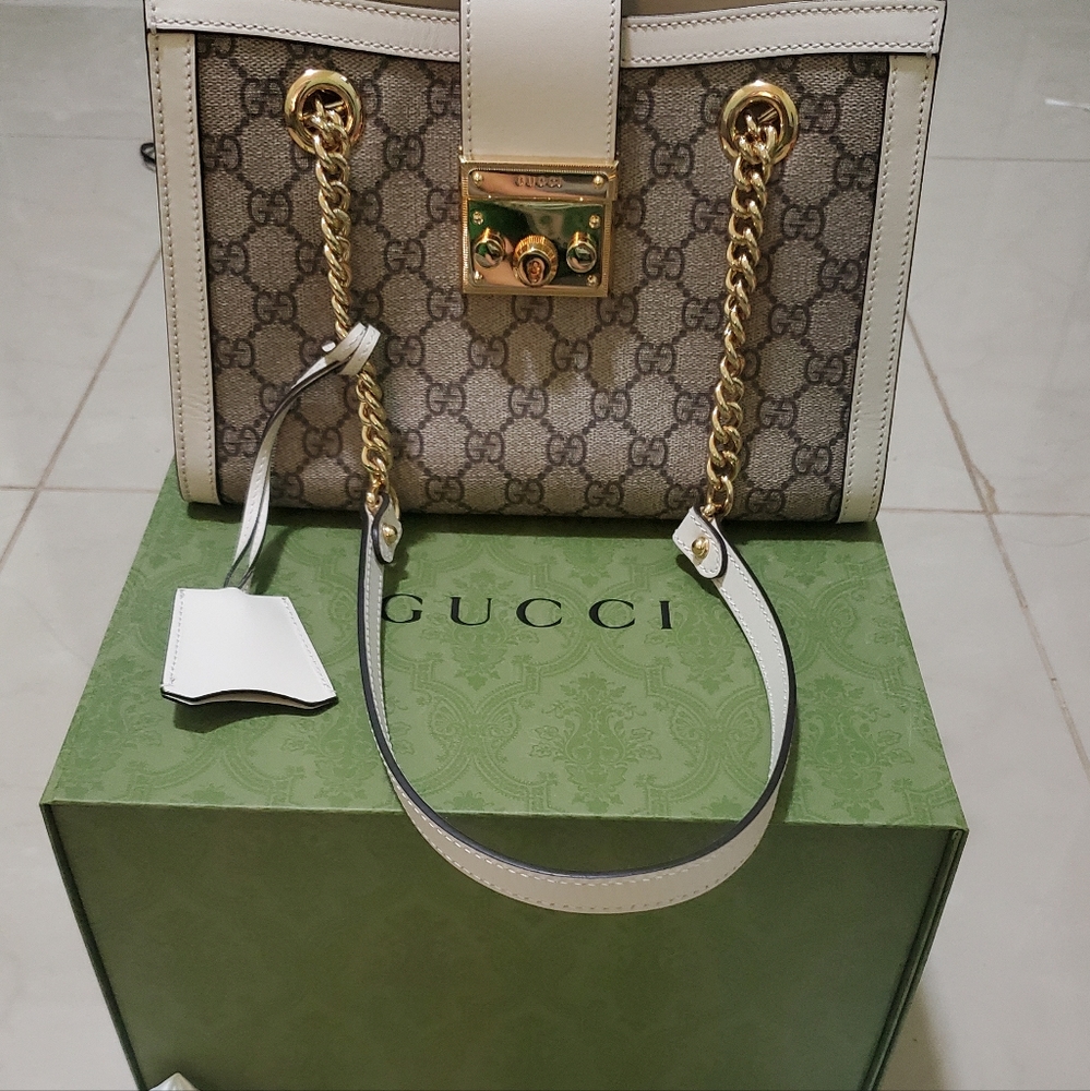 Gucci shoulder chain bag